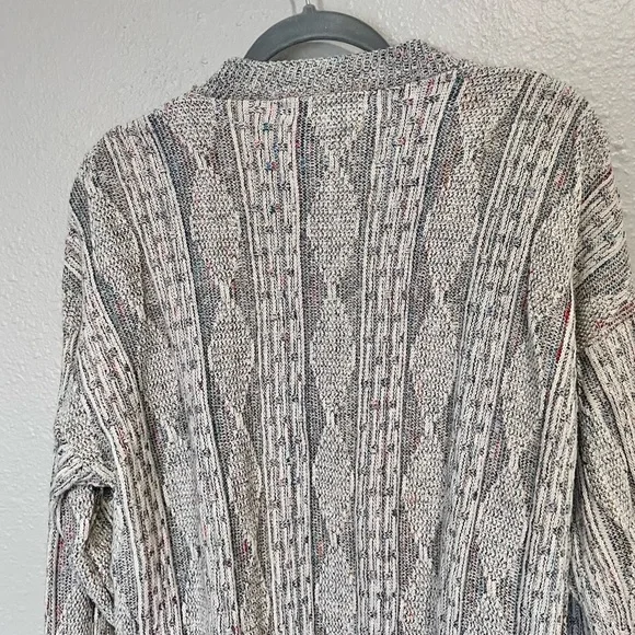 I.O.U Vintage Knit Sweater Size Large - Picture 7 of 15